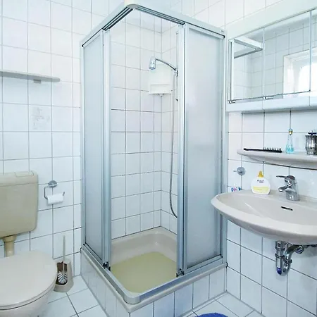 Doppelhaushaelfte In Holiday home *