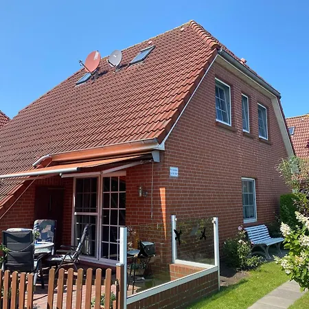 Holiday home Doppelhaushaelfte In Nessmersiel
